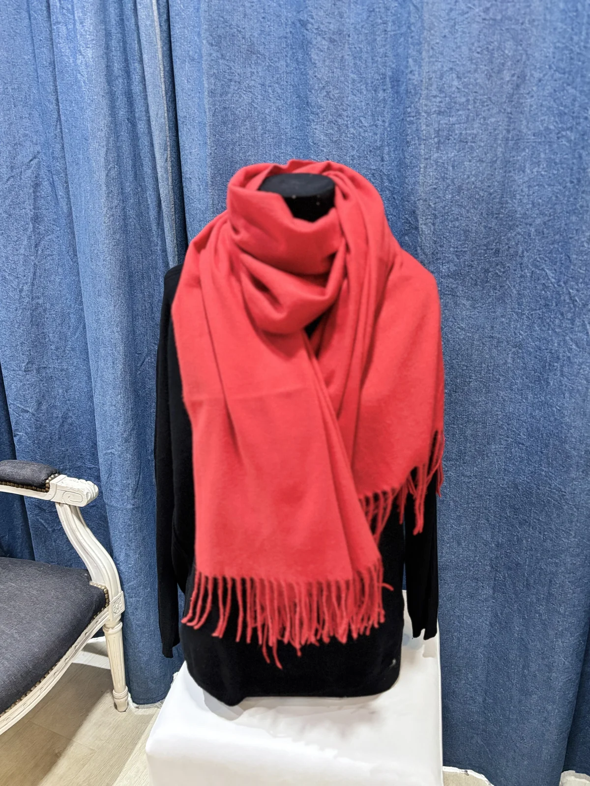 Manton Rojo